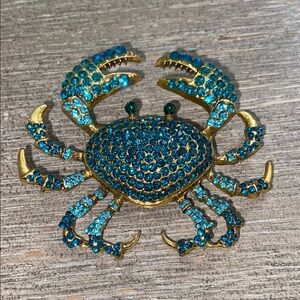 NEW Fancy Rhinestoned Blue Crab Broach
